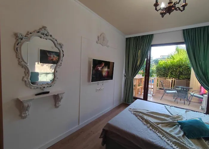 Argisht Marina By The Pool Apartman Aranyhomok