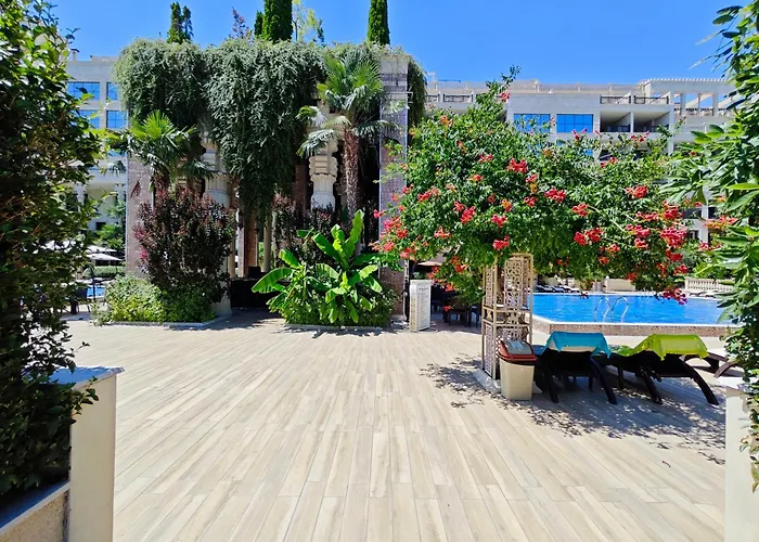 Argisht Marina By The Pool *