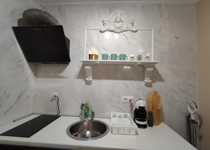 Argisht Marina By The Pool *