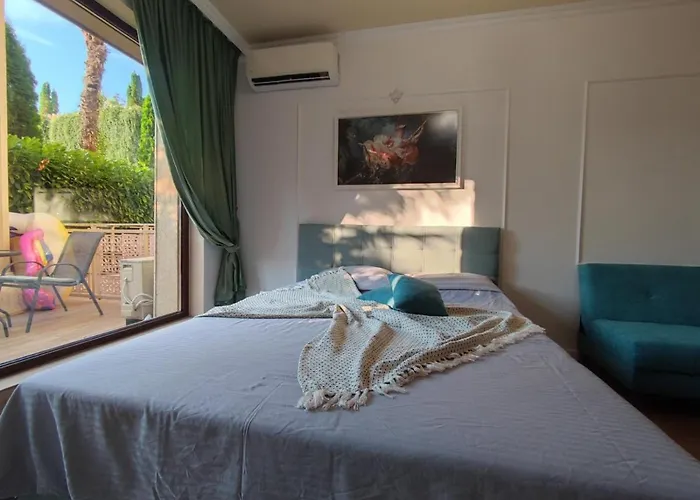 Argisht Marina By The Pool Apartmán